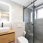 Stunning Home In Sinj Sinj