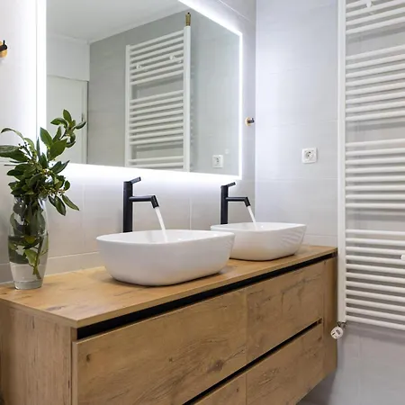 بيت للعطل Amazing In With Heated Swimming Pool